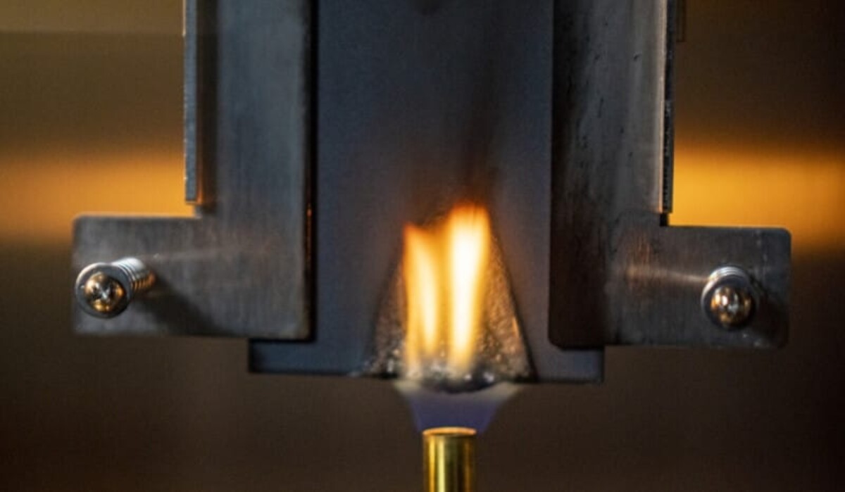 Carbon-Fiber-FR-Flame-Test